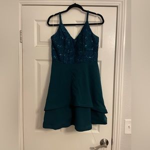 Women’s large speechless green dress